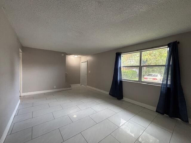 5844 Blueberry Unit 68 Court, Lauderhill, FL 33313