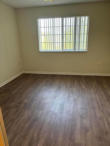 4155 N Haverhill Road 1409, West Palm Beach, FL 33417