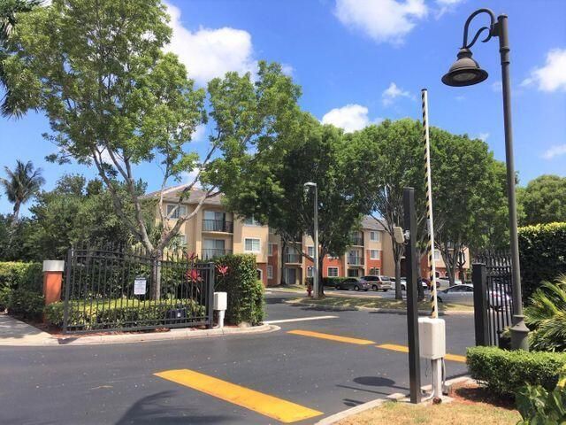 4155 N Haverhill Road 1409, West Palm Beach, FL 33417