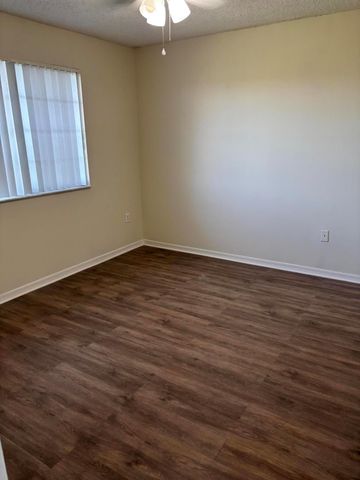 4155 N Haverhill Road 1409, West Palm Beach, FL 33417