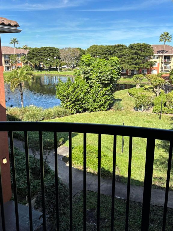 4155 N Haverhill Road 1409, West Palm Beach, FL 33417