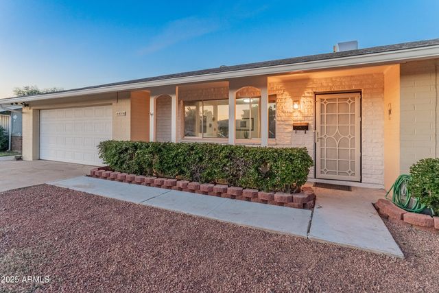 4218 W LAWRENCE Lane, Phoenix, AZ 85051