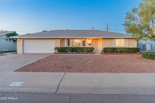4218 W LAWRENCE Lane, Phoenix, AZ 85051