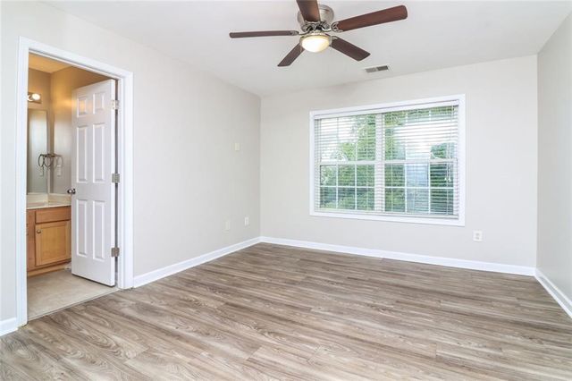 911 Queensbrooke Way, Mableton, GA 30126