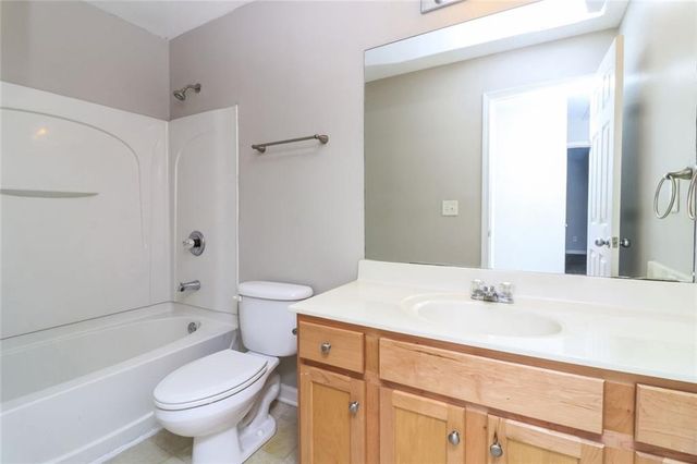911 Queensbrooke Way, Mableton, GA 30126