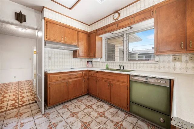 3533 Gundry Ave., Long Beach, CA 90807