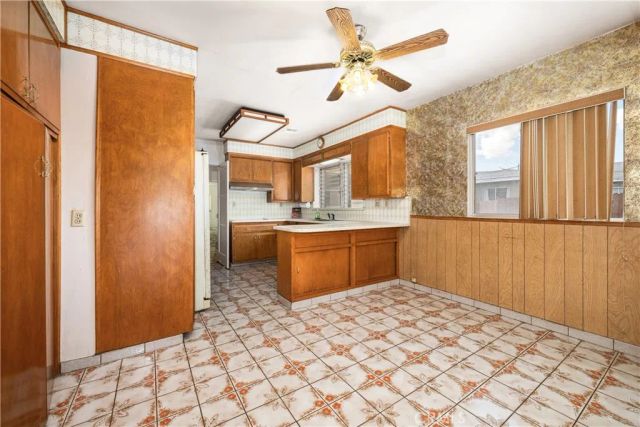 3533 Gundry Ave., Long Beach, CA 90807