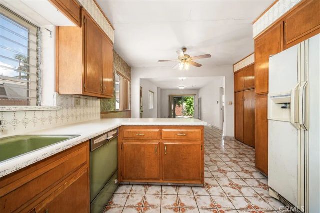 3533 Gundry Ave., Long Beach, CA 90807