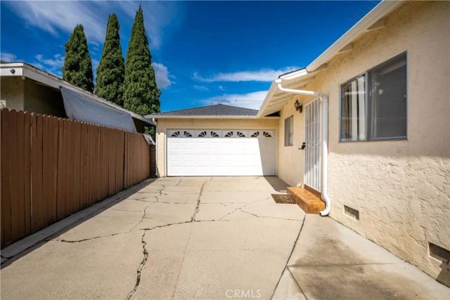 3533 Gundry Ave., Long Beach, CA 90807