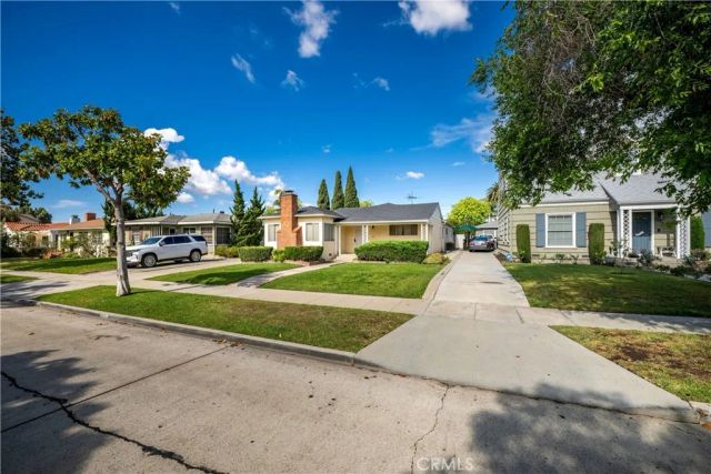 3533 Gundry Ave., Long Beach, CA 90807