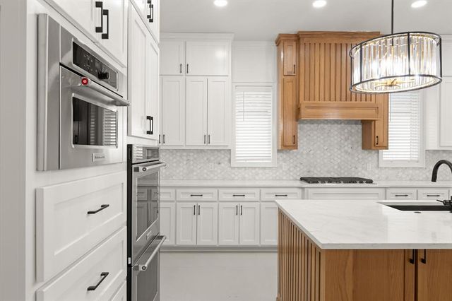 15420 Hatterly Lane, Edmond, OK 73013