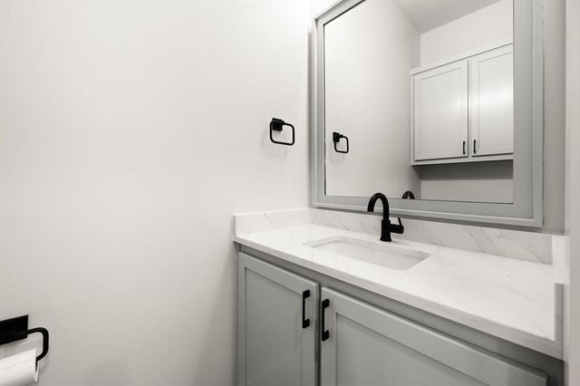 15420 Hatterly Lane, Edmond, OK 73013