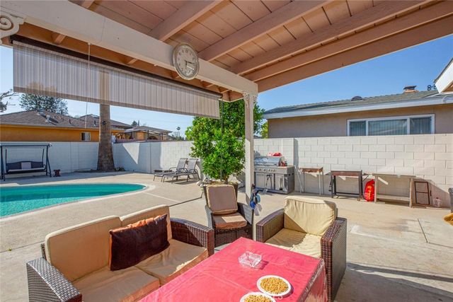 6921 Atoll Ave., North Hollywood, CA 91605