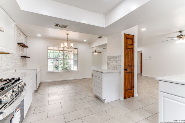 10526 Tioga, San Antonio, TX 78230