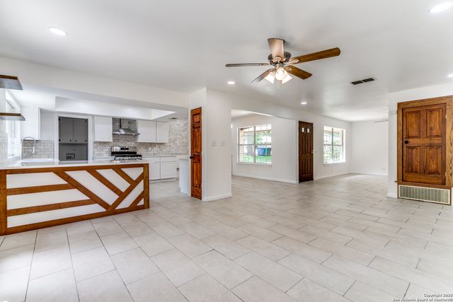 10526 Tioga, San Antonio, TX 78230