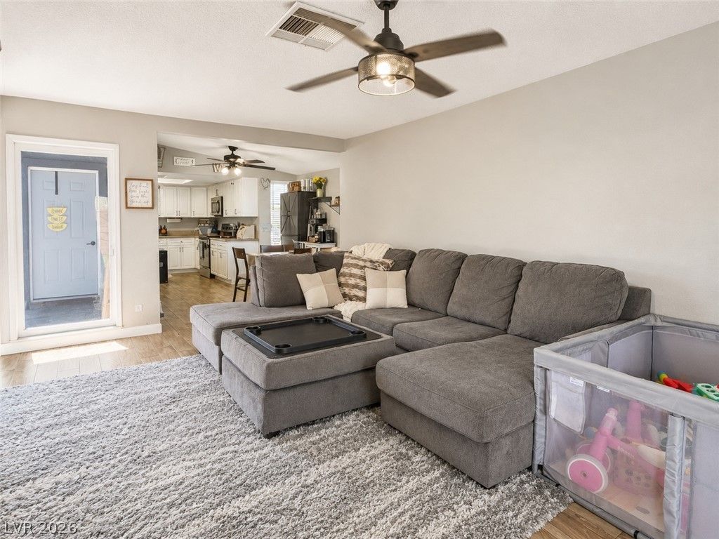 217 Valley Forge Avenue, Henderson, NV 89015 — photo 5