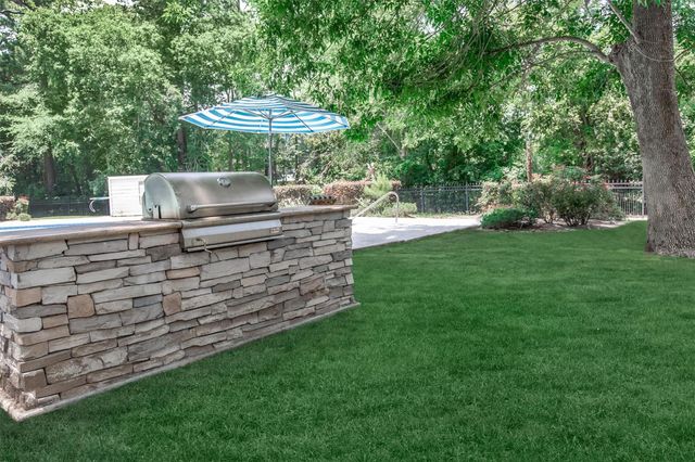 18001 Cypress Trace Road 1301, Houston, TX 77090