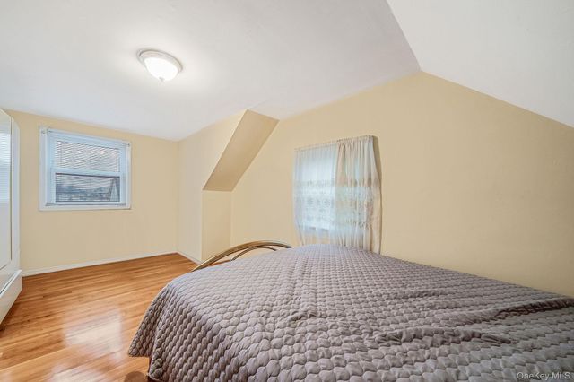 38 Farm Lane, Levittown, NY 11756