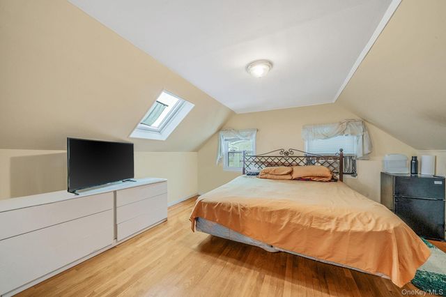 38 Farm Lane, Levittown, NY 11756