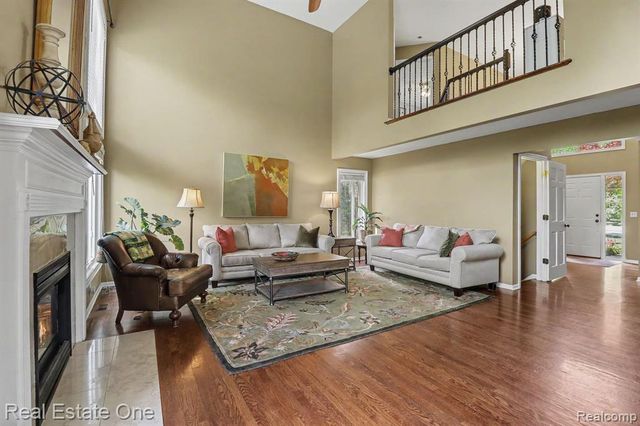 24899 Nottingham Drive, Novi, MI 48374