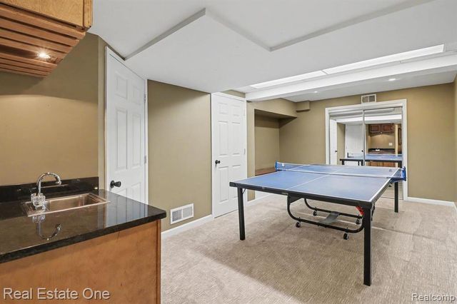 24899 Nottingham Drive, Novi, MI 48374