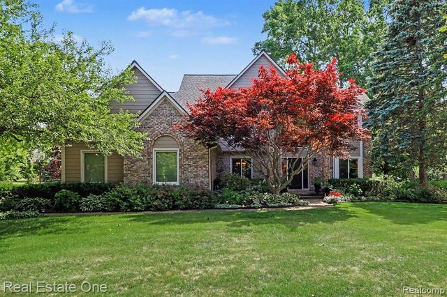 24899 Nottingham Drive, Novi, MI 48374