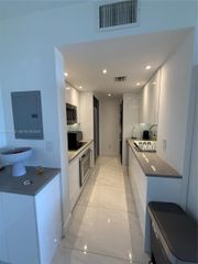 10275 Collins Avenue 434, Bal Harbour, FL 33154