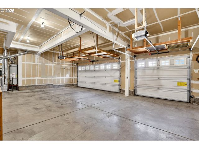 2571 GRAYSTONE Dr, Woodburn, OR 97071