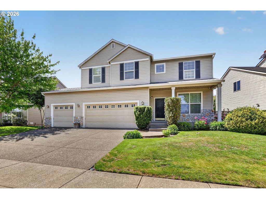 2571 GRAYSTONE Dr, Woodburn, OR 97071