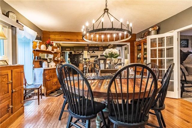 136 NE 901p Road, Clinton, MO 64735