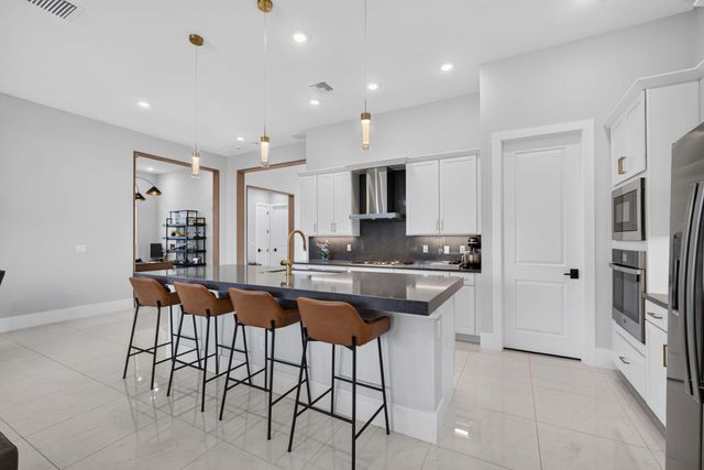 5469 Hutchinson Way, Westlake, FL 33470