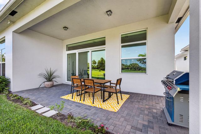 5469 Hutchinson Way, Westlake, FL 33470