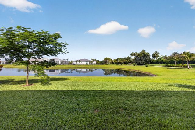 5469 Hutchinson Way, Westlake, FL 33470