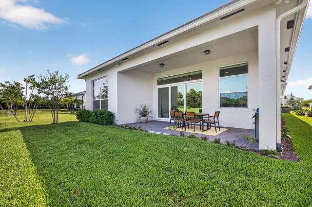 5469 Hutchinson Way, Westlake, FL 33470