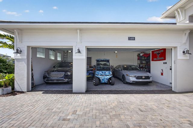 5469 Hutchinson Way, Westlake, FL 33470