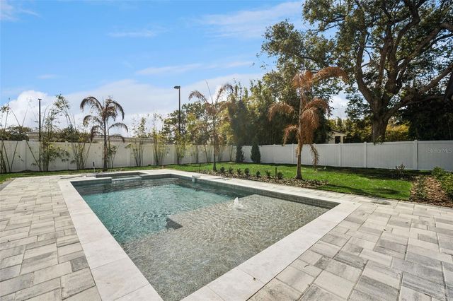 1782 PINE AVENUE, Winter Park, FL 32789