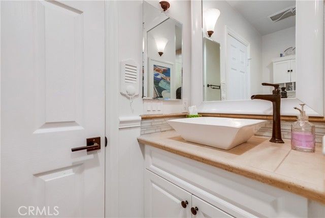 16117 Saint Croix Cir, Huntington Beach, CA 92649