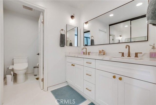 16117 Saint Croix Cir, Huntington Beach, CA 92649