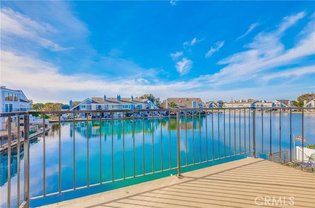 16117 Saint Croix Cir, Huntington Beach, CA 92649