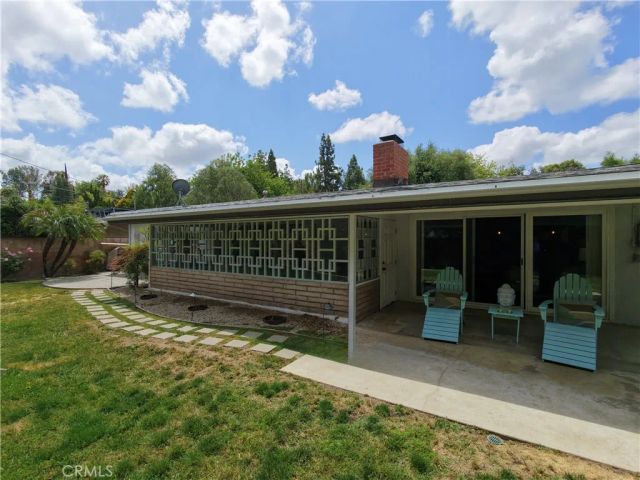 22951 Austin Street, Woodland Hills, CA 91364