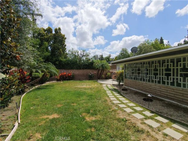 22951 Austin Street, Woodland Hills, CA 91364