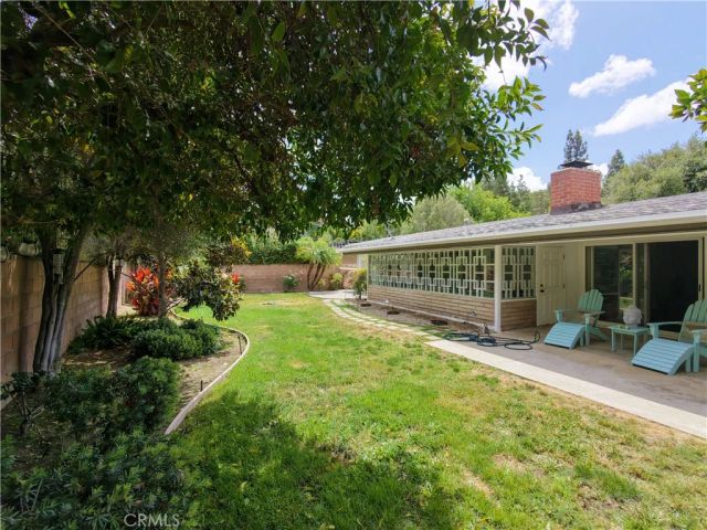 22951 Austin Street, Woodland Hills, CA 91364