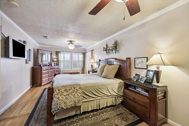 1423 Richelieu Lane, Houston, TX 77018