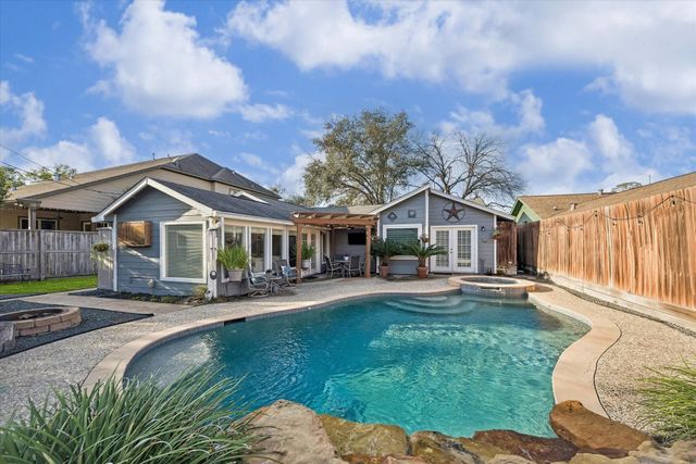 1423 Richelieu Lane, Houston, TX 77018