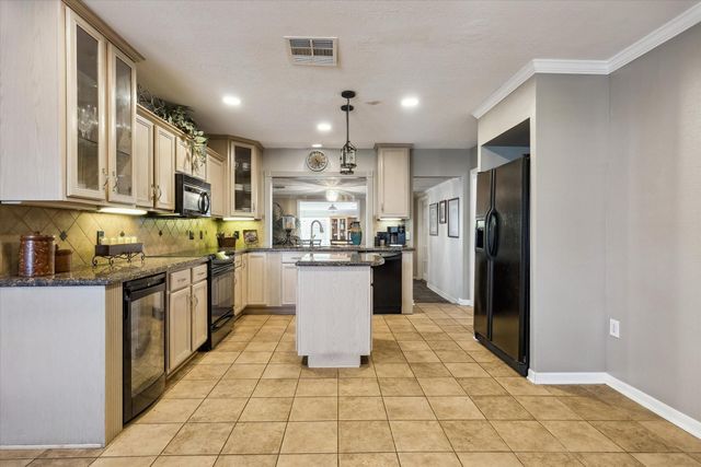 1423 Richelieu Lane, Houston, TX 77018