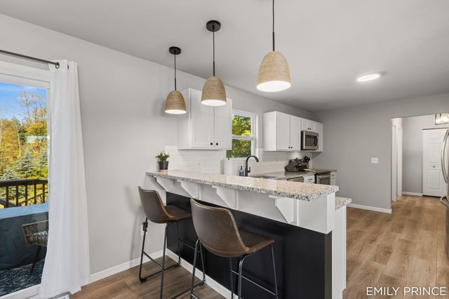 383 N Tannenbaum Trail Ne, Cedar Springs City, MI 49319