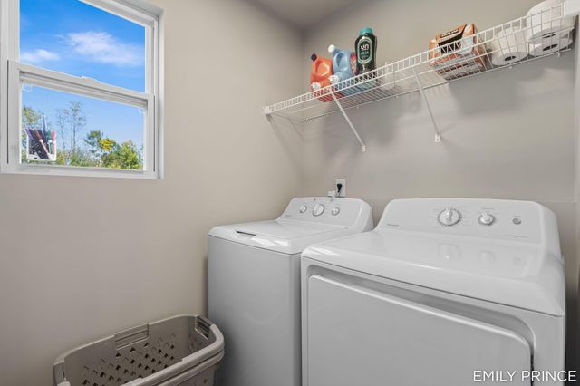 383 N Tannenbaum Trail Ne, Cedar Springs City, MI 49319