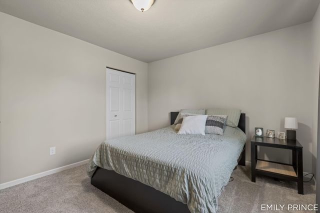 383 N Tannenbaum Trail Ne, Cedar Springs City, MI 49319
