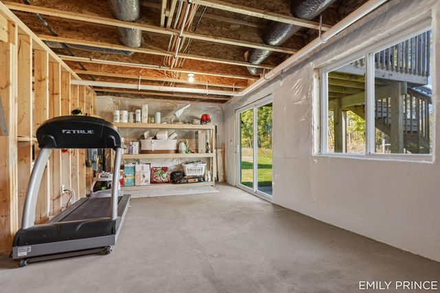 383 N Tannenbaum Trail Ne, Cedar Springs City, MI 49319