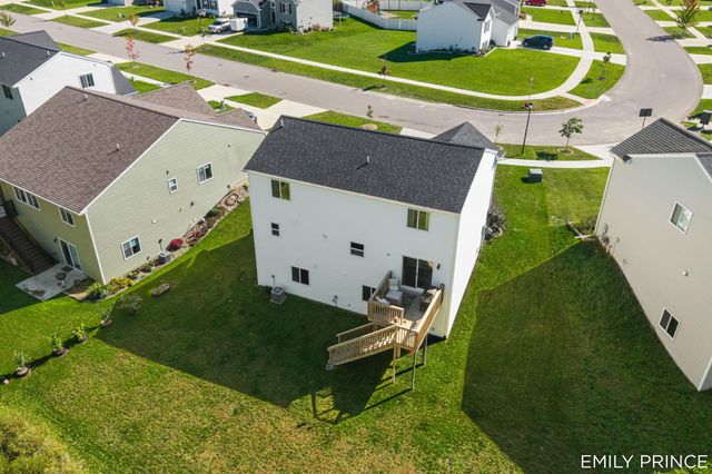 383 N Tannenbaum Trail Ne, Cedar Springs City, MI 49319